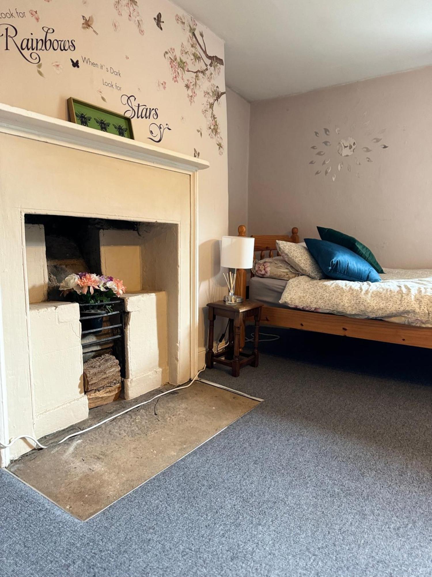 Beautiful Townhouse Next To Royal Victoria Park And Botanical Gardens Within Easy Walking Distance To Bath City Centre Exterior foto