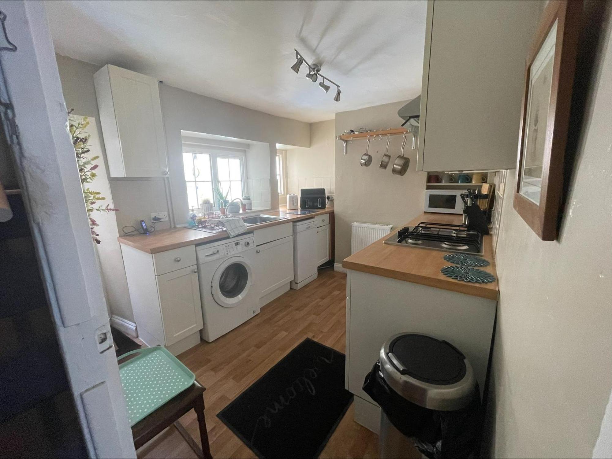 Beautiful Townhouse Next To Royal Victoria Park And Botanical Gardens Within Easy Walking Distance To Bath City Centre Exterior foto